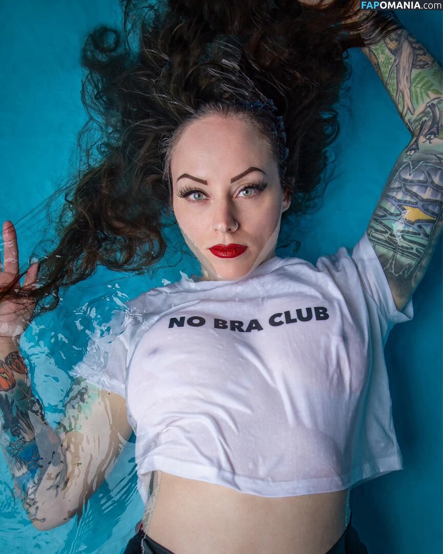 Midnite Ghoul / Niki Dysnomia / Niki Tracchia / Viperella.ghoul / midnite.ghoul Nude OnlyFans  Leaked Photo #2