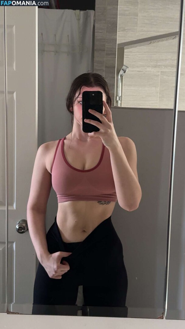 Nikki Woods / nikki_neko / nikkiwoodss Nude OnlyFans  Leaked Photo #1