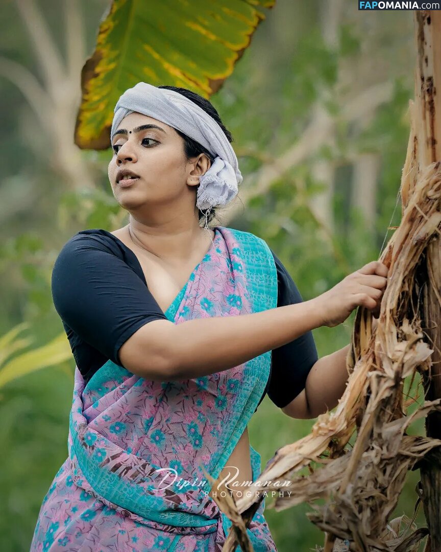 Nila Nambiar / Smera1695 / nilanambiar Nude OnlyFans  Leaked Photo #2