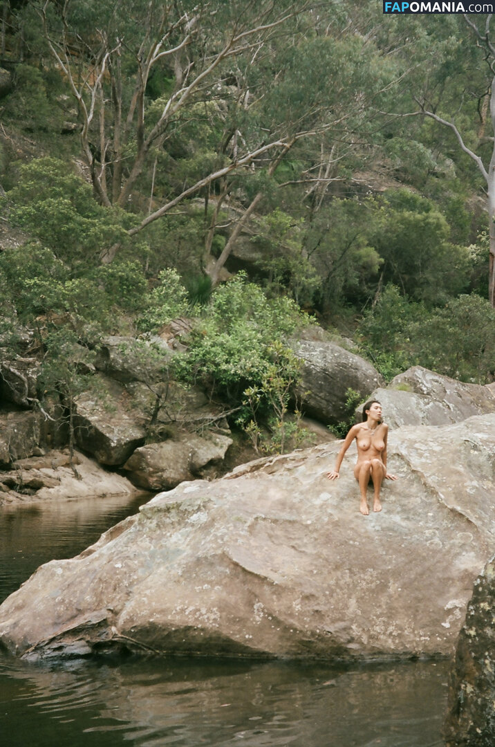 Nina Pirola / nature_nymph / nina.pirola Nude OnlyFans  Leaked Photo #2