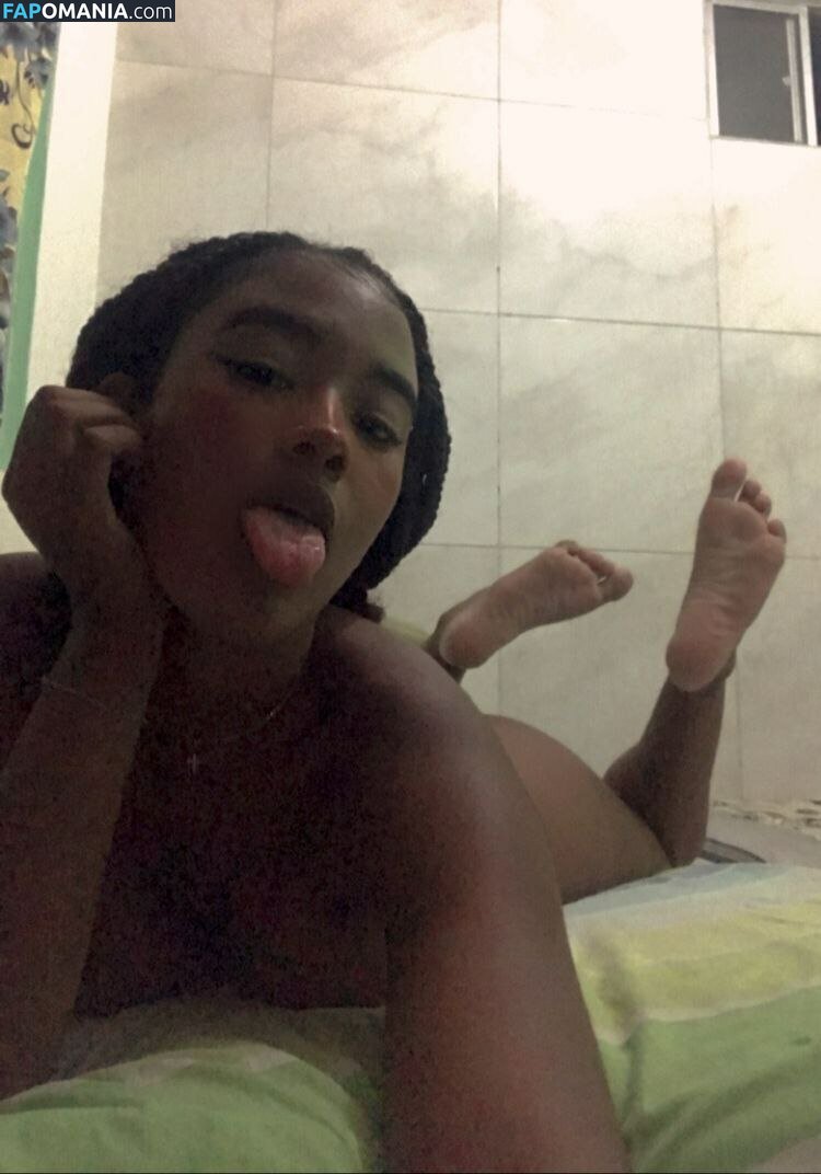 ninfetinha vih / ninfetinhavivi / ninnidavid / shygirlfromeurope Nude OnlyFans  Leaked Photo #4