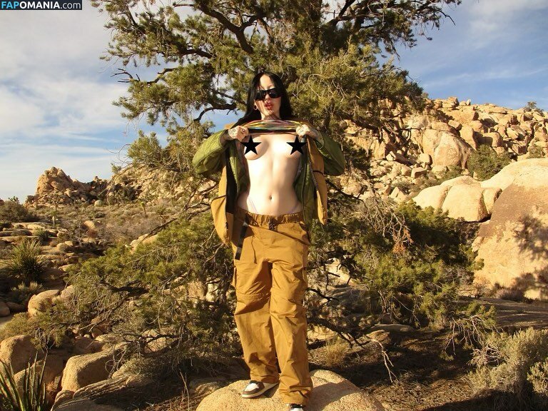 Noah Cyrus Nude Leaked Photo #181