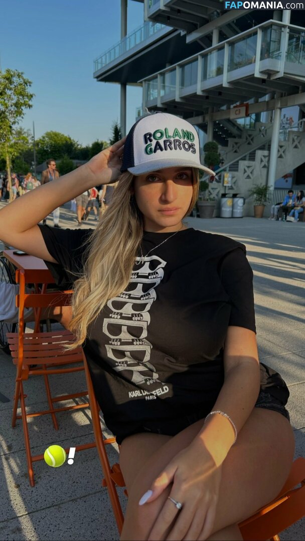 https: / noaperetss / nojumper Nude OnlyFans  Leaked Photo #9