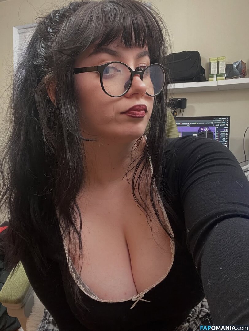 noodle goddess / noodlexgoddess Nude OnlyFans  Leaked Photo #4