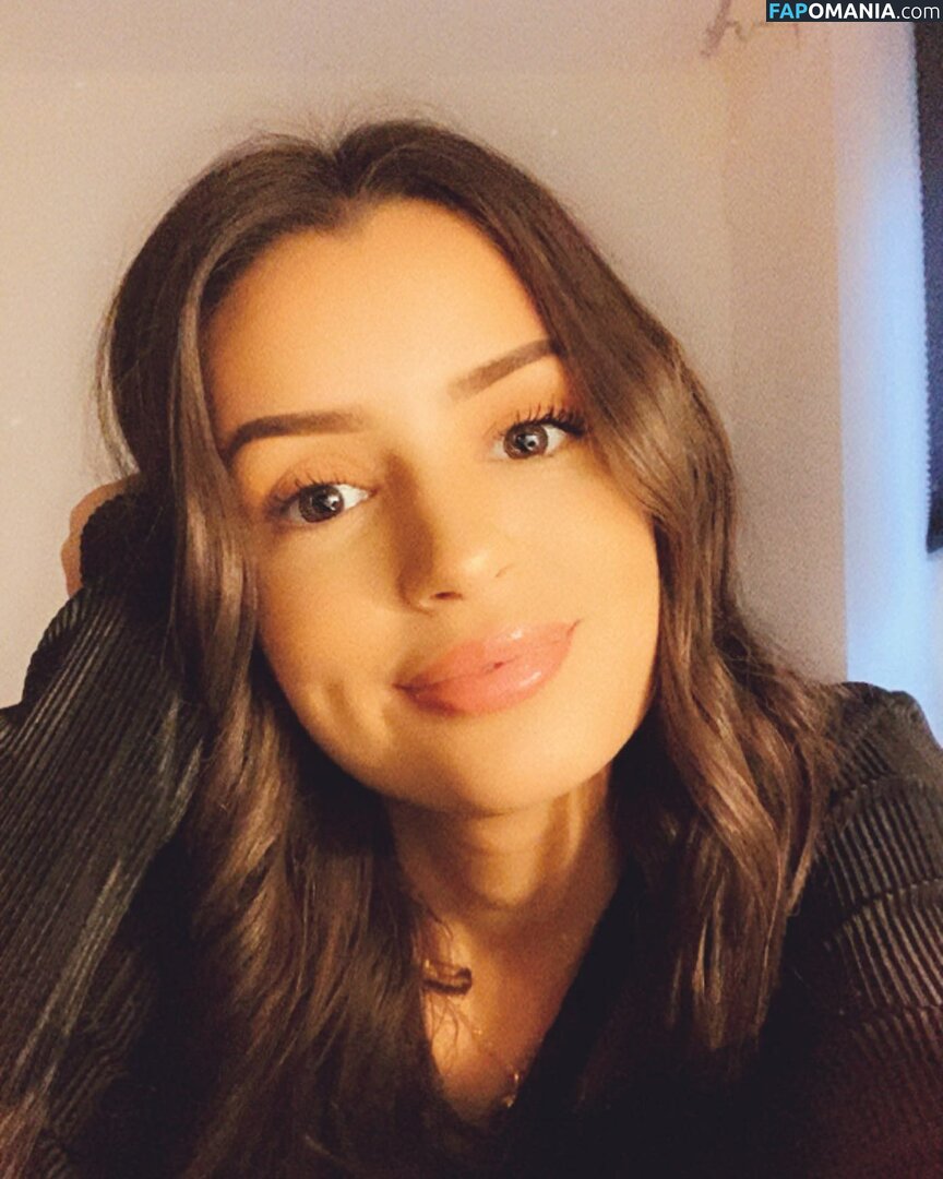 NoraExplorer / noraexplorerr / noratheexplorerr Nude OnlyFans  Leaked Photo #2