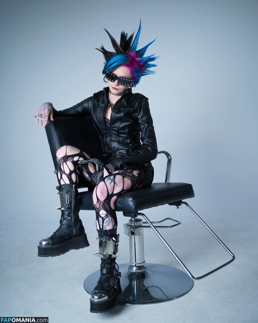 https: / noteasybeinwhee / noteasybeinwheezy Nude OnlyFans  Leaked Photo #1