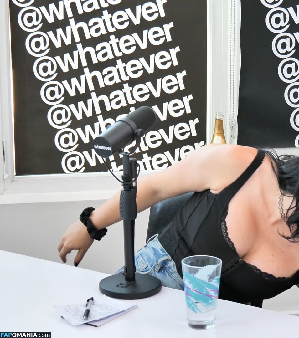 Notsoerudite Nude OnlyFans  Leaked Photo #4