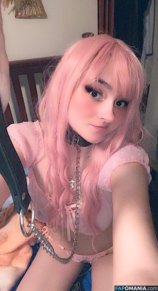 Novavortexi / Sluttyhoneycomb / novaworx Nude OnlyFans  Leaked Photo #1