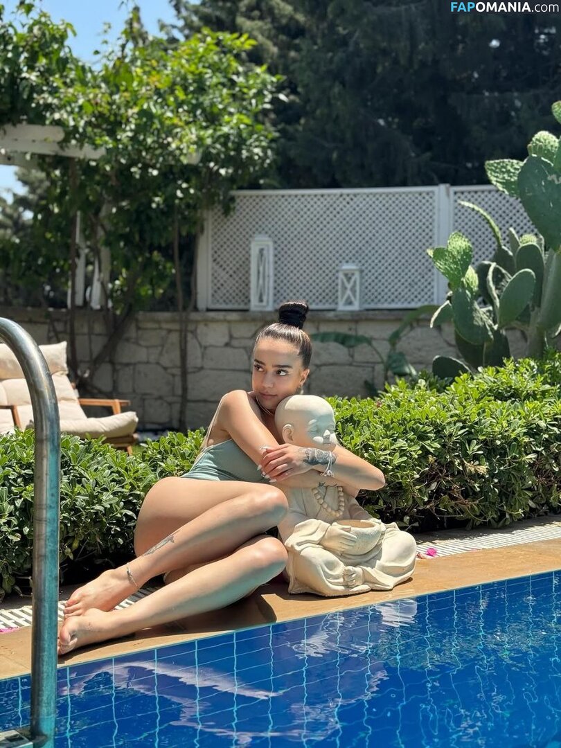 Nurseli Aksoy / https: / punknurseli Nude OnlyFans  Leaked Photo #8