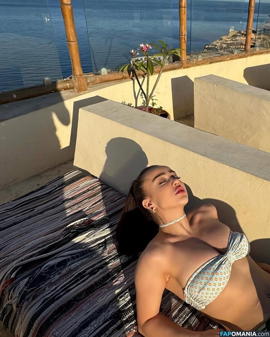 Nurseli Aksoy / https: / punknurseli Nude OnlyFans  Leaked Photo #16