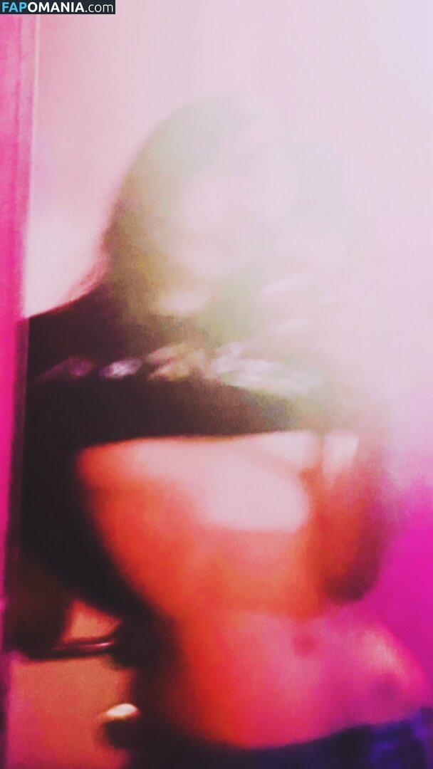 iiinubs / nussaibad Nude OnlyFans  Leaked Photo #1