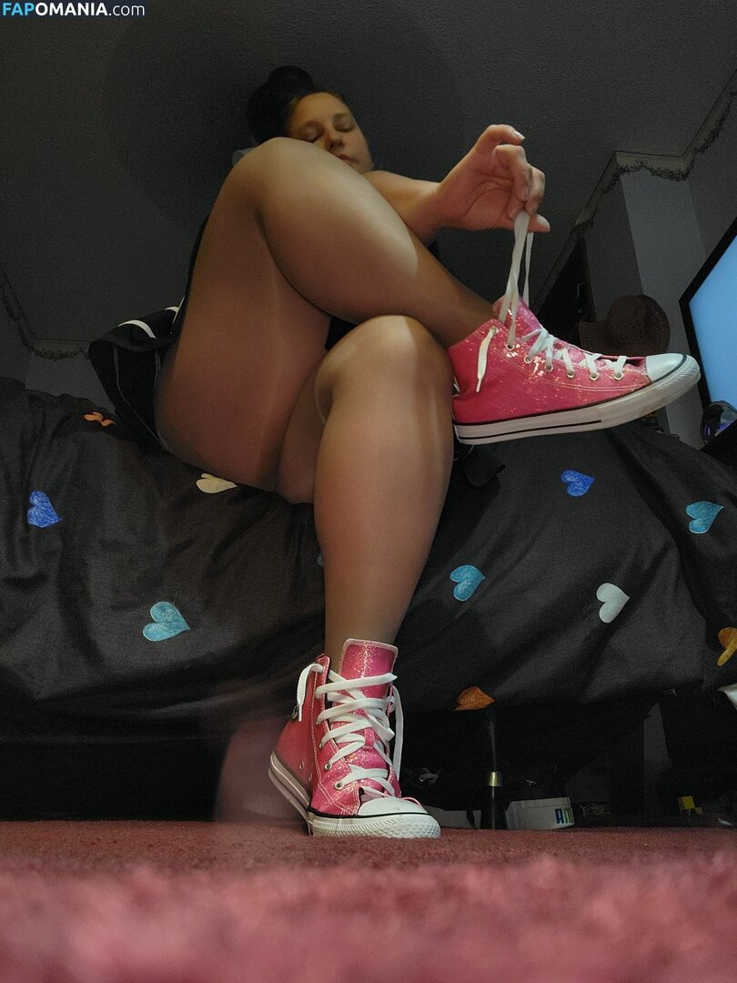 Nylonsandsocks / nylon_and_socks Nude OnlyFans  Leaked Photo #4