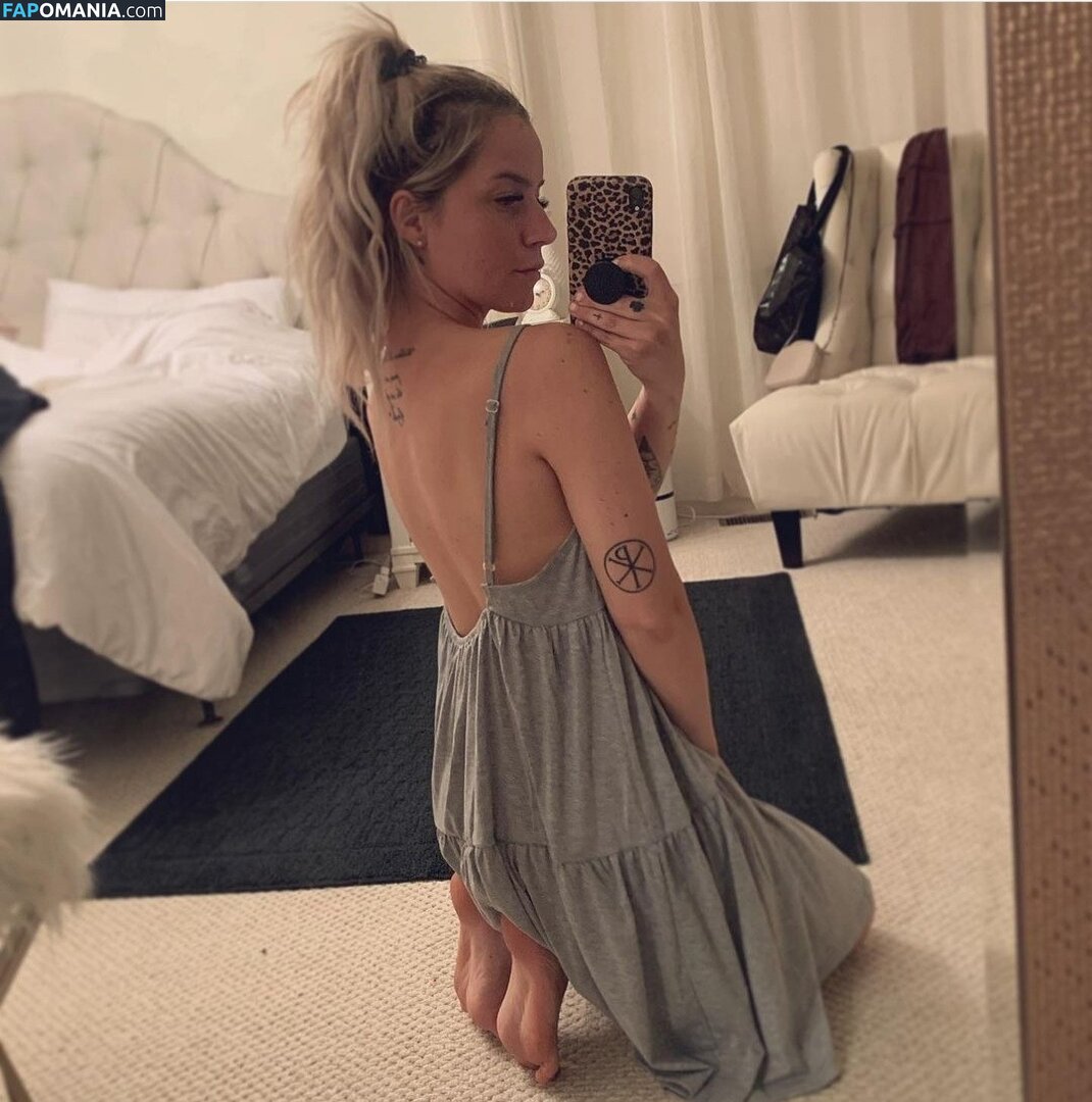 officialcorimiles / officialcorimiles-ig Nude OnlyFans  Leaked Photo #3