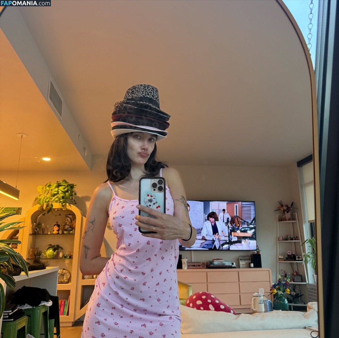 Olivia O'Brien / oliviaobrien Nude OnlyFans  Leaked Photo #1