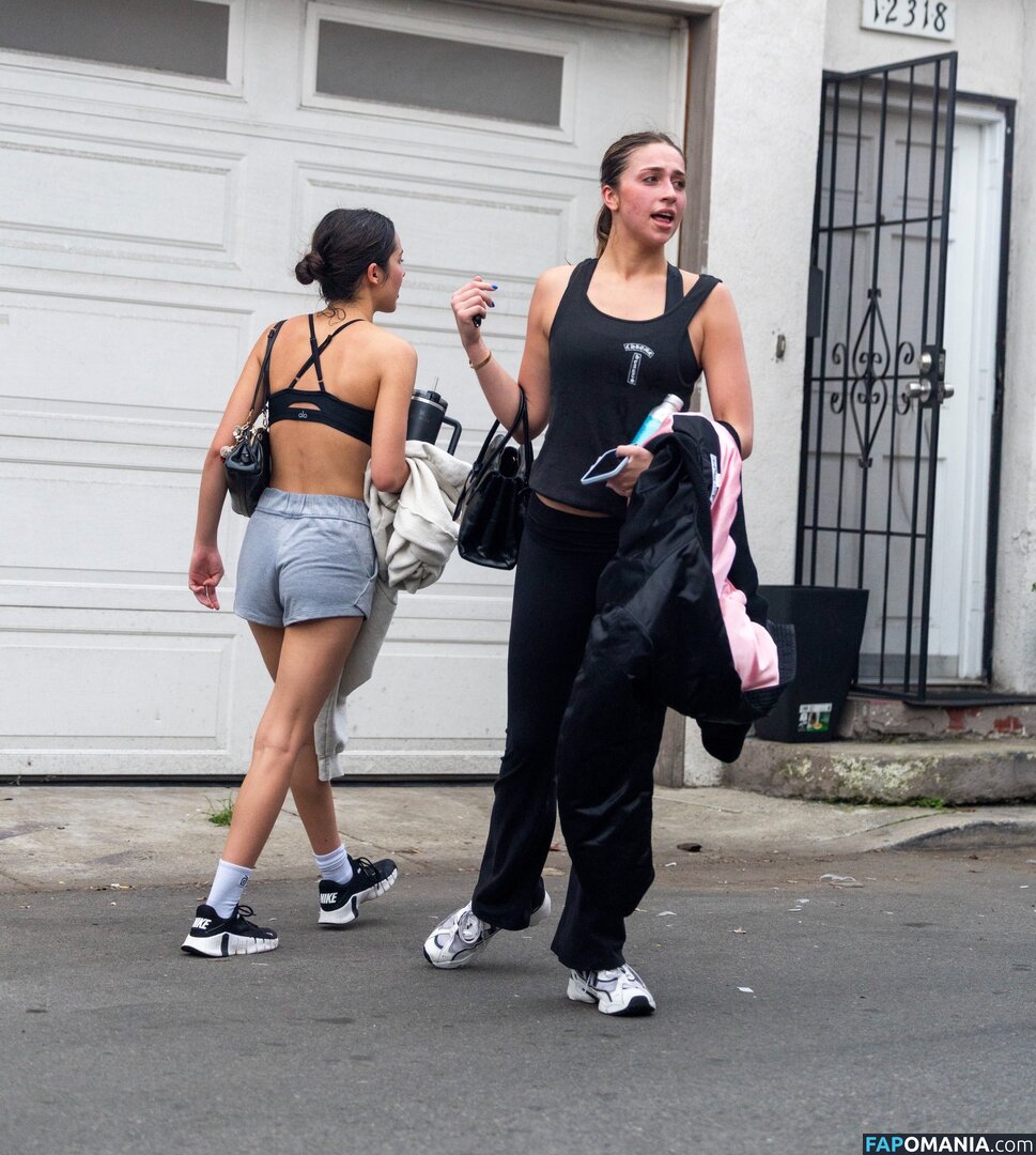 Olivia Rodrigo / oliviarodrigo Nude OnlyFans  Leaked Photo #58