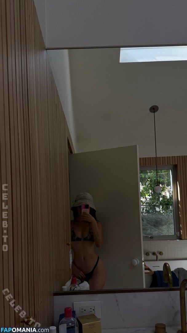 Olivia Sui / oliviasui Nude OnlyFans  Leaked Photo #56