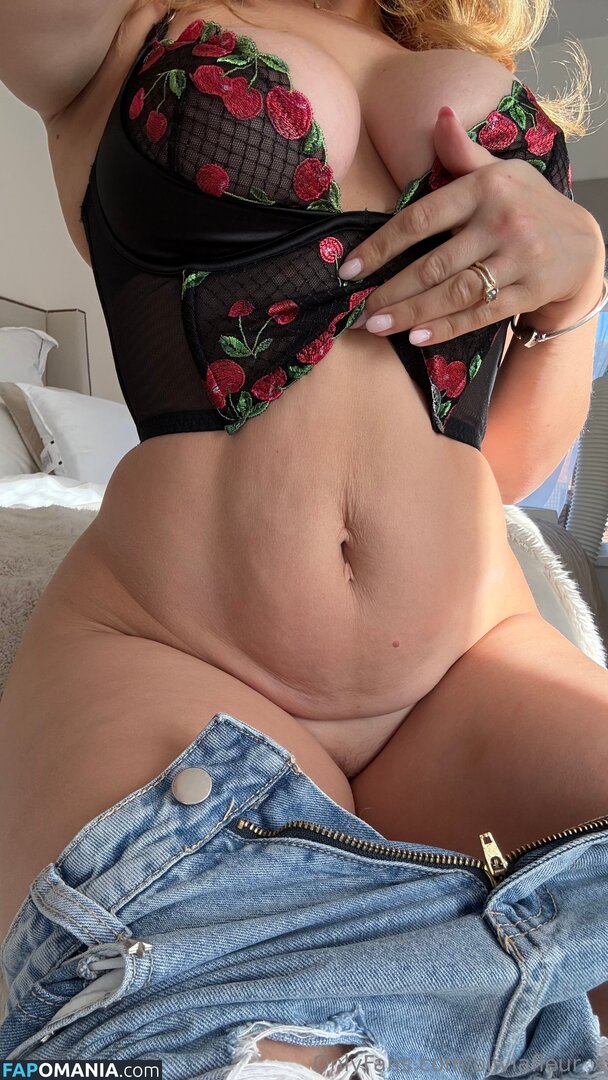 oliviafleur_ / oliviafleur_x Nude OnlyFans  Leaked Photo #46