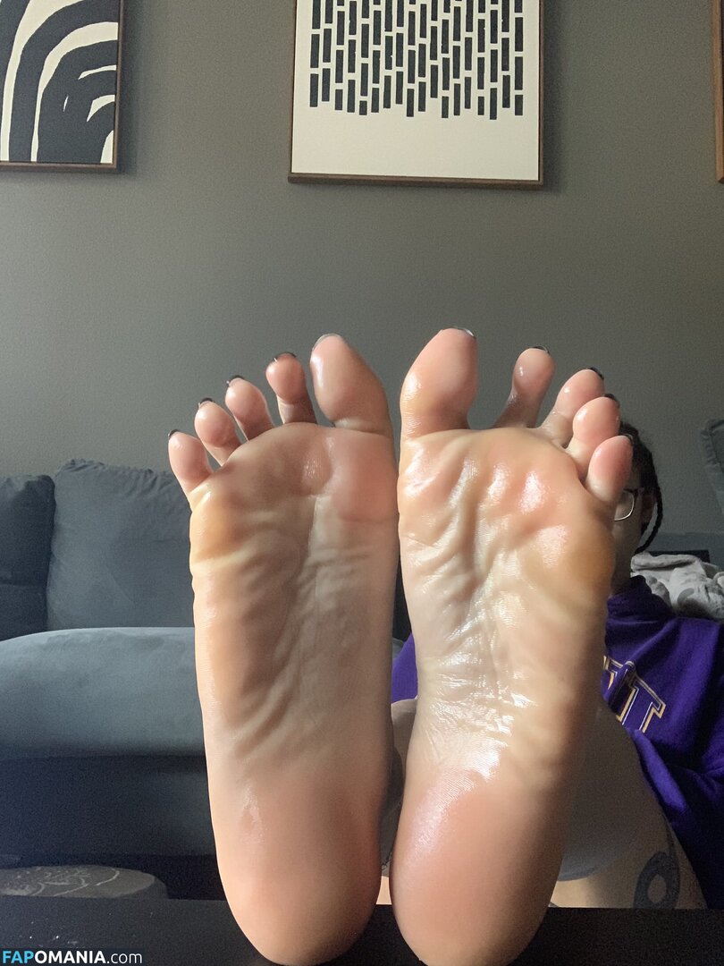 Omgitsbratch / queenbratch Nude OnlyFans  Leaked Photo #1