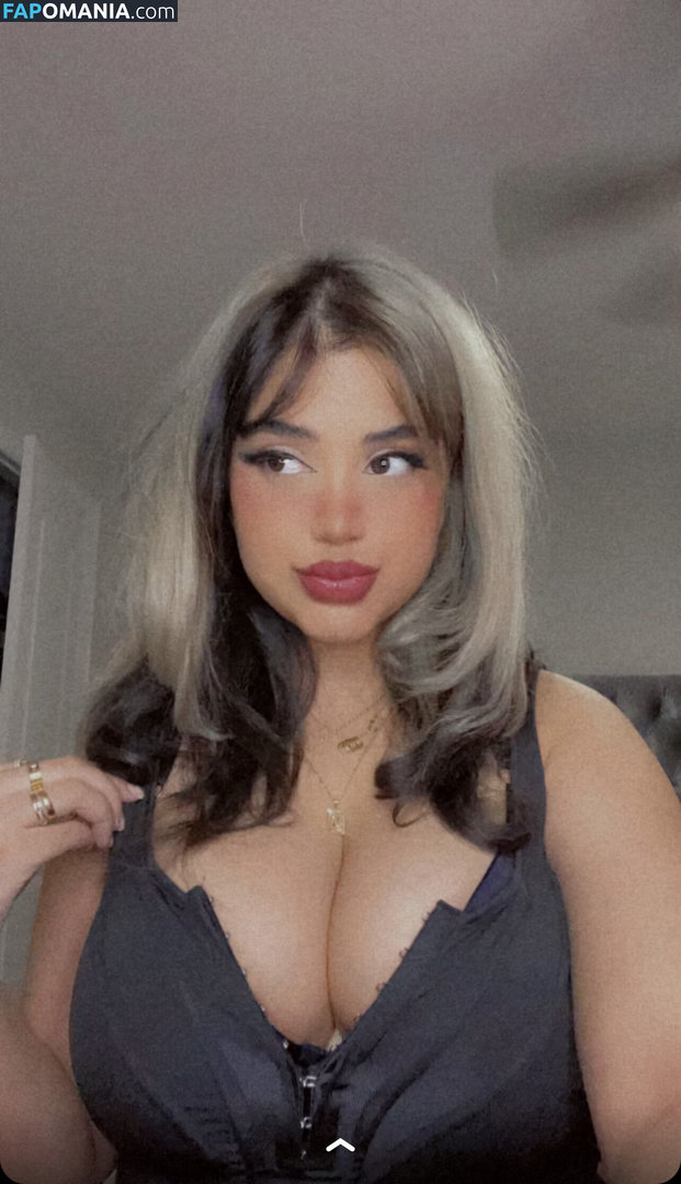 Kiranxo / OMGLove Nude OnlyFans  Leaked Photo #1