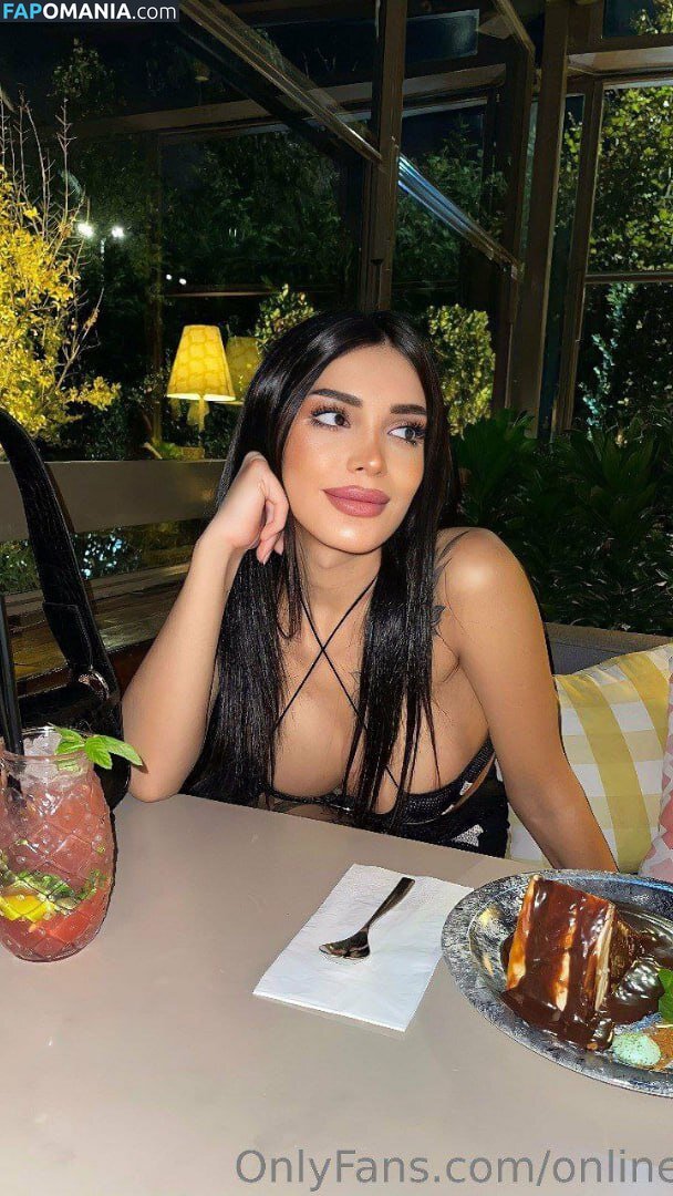 alyarana.a / https: / onlinerana Nude OnlyFans  Leaked Photo #1