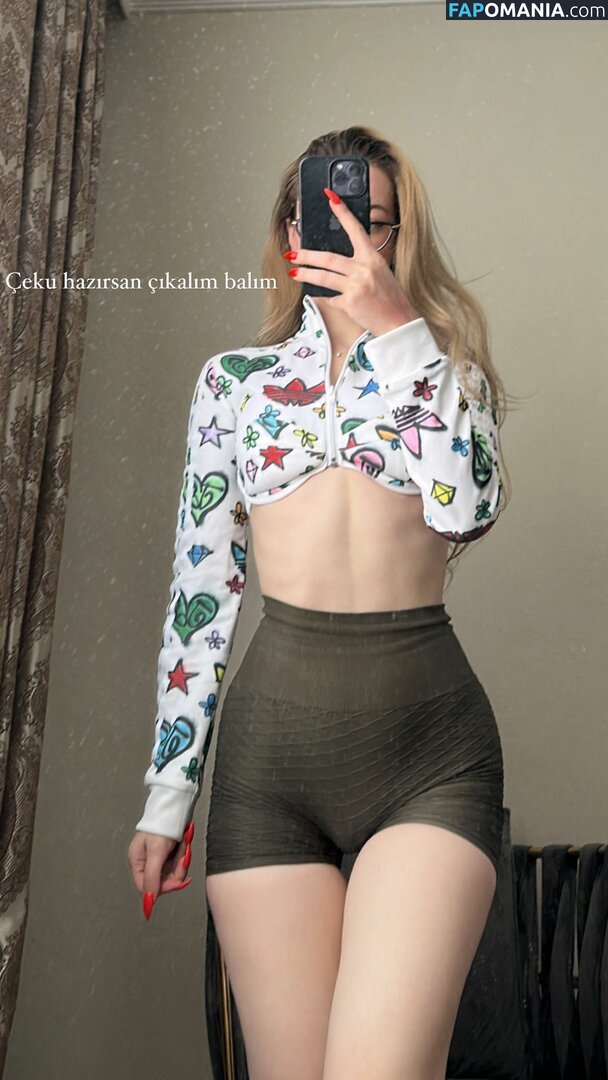Oznur Guven / oz_nurunuz / oznurunuz / oznurunuzz Nude OnlyFans  Leaked Photo #3