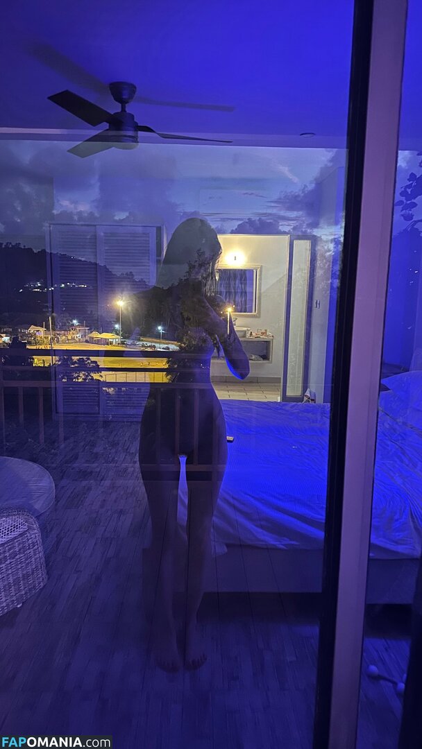 AnnaDellart / Pachka.ani / annushk.art Nude OnlyFans  Leaked Photo #4