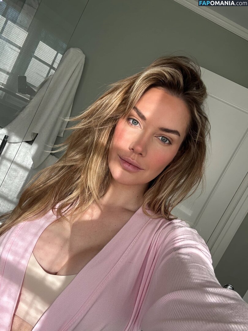 Paige Spiranac / _paige.renee Nude OnlyFans  Leaked Photo #2
