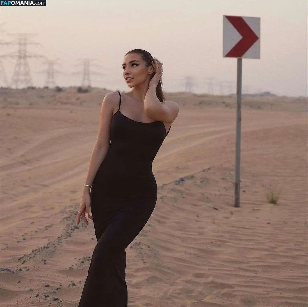 Parya_per / priyavault Nude OnlyFans  Leaked Photo #4