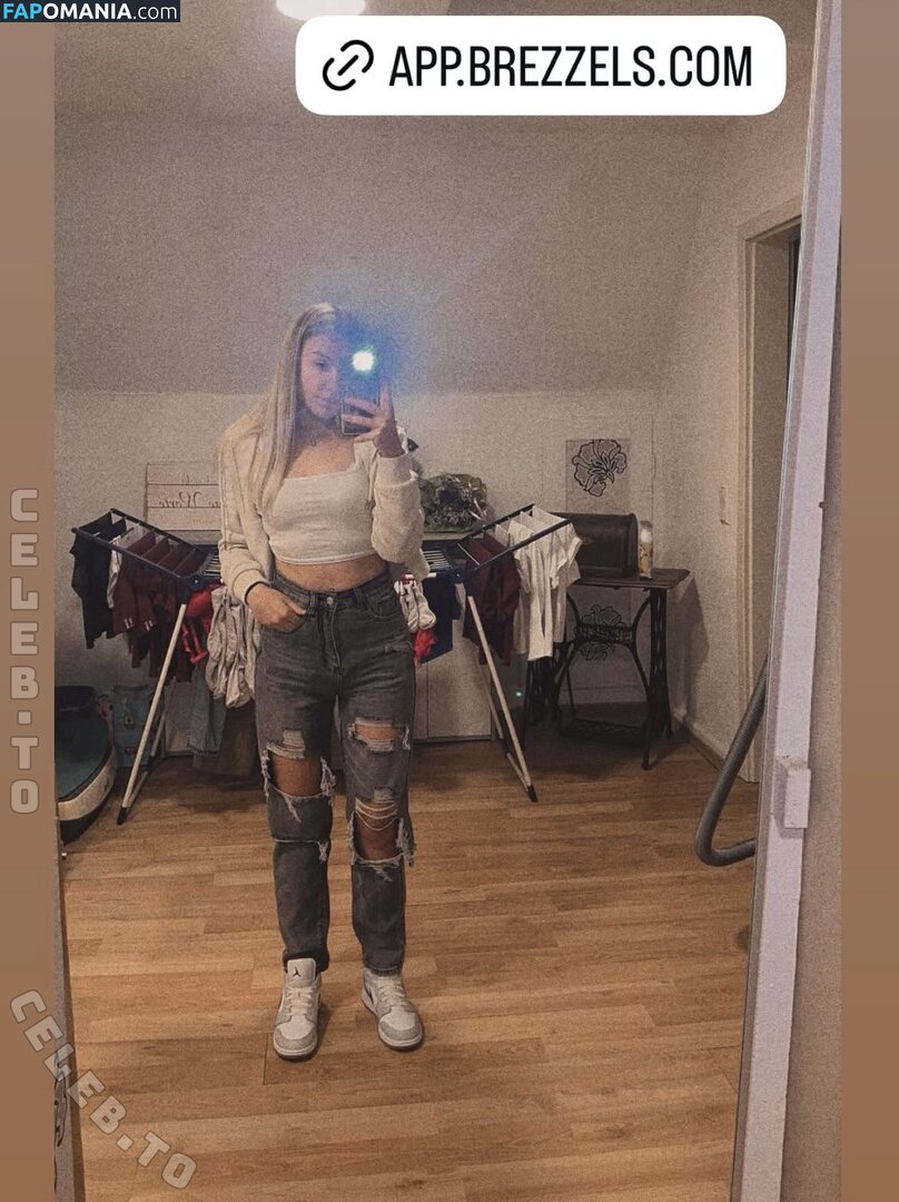 Pauline_05 / pauline__0555 Nude OnlyFans  Leaked Photo #1