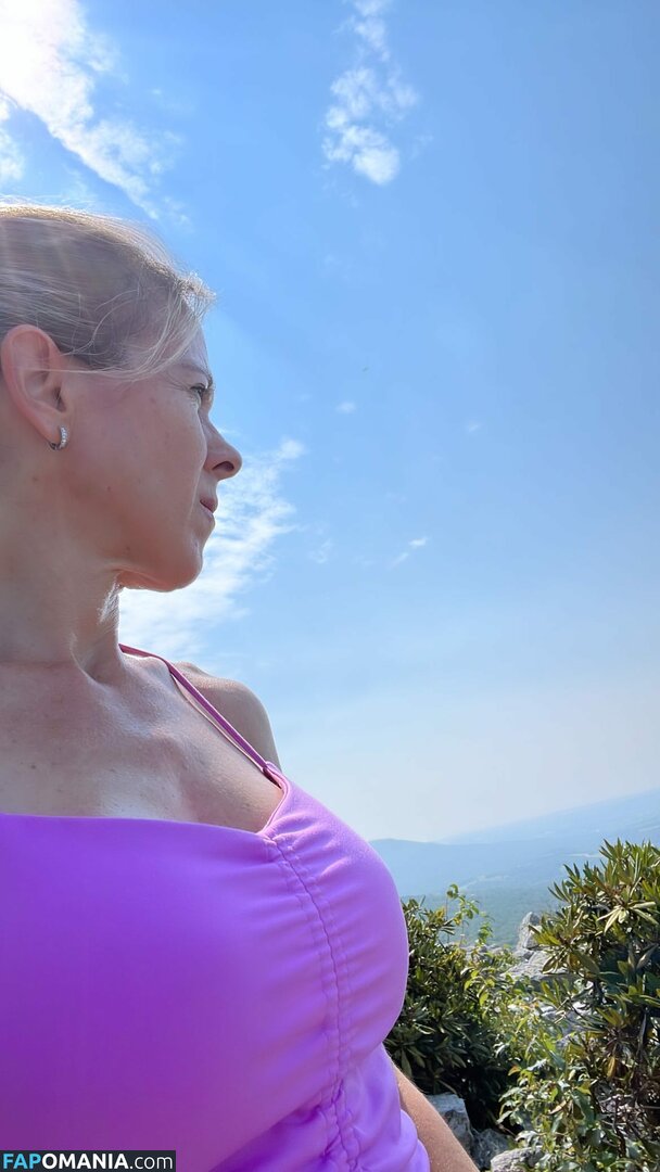 Peacefulfit / melissaluvsu Nude OnlyFans  Leaked Photo #18