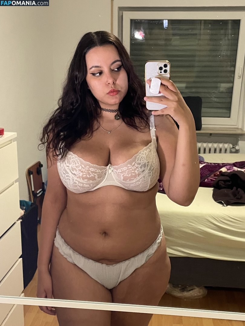 Peachyara Nude OnlyFans  Leaked Photo #17