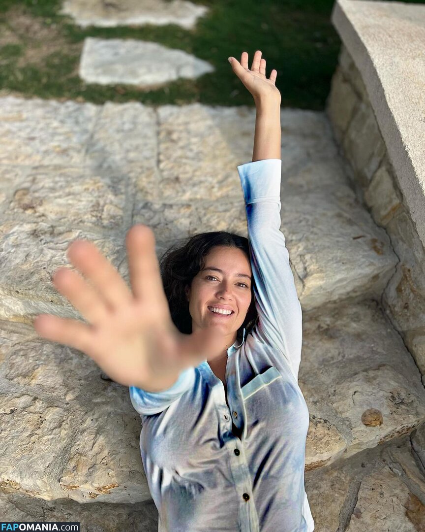 Pelin Akil / https: / pelinakil Nude OnlyFans  Leaked Photo #7