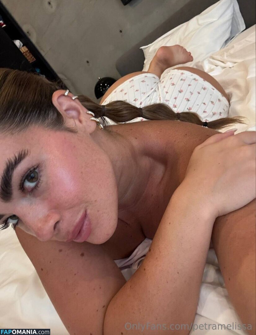 Petra Melissa / juicypeachyfromportugal / umapetra Nude OnlyFans  Leaked Photo #16