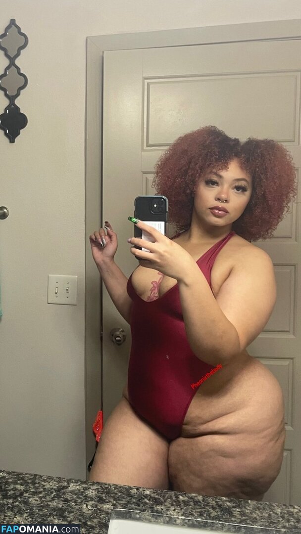 Pheonixthebody Nude OnlyFans  Leaked Photo #1