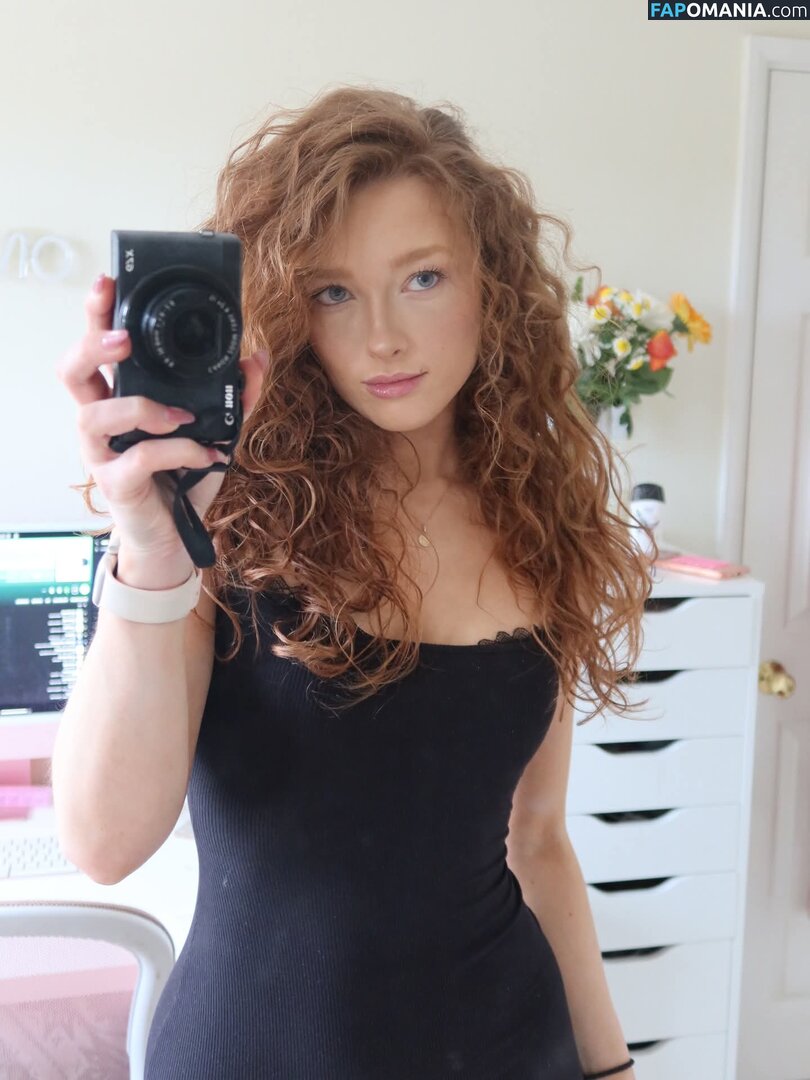 Phoebe / englishphoebex / phoebeisginger Nude OnlyFans  Leaked Photo #21