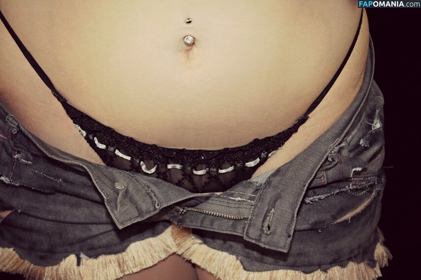 Pialoof / pia_afk / pialoof.free Nude OnlyFans  Leaked Photo #16