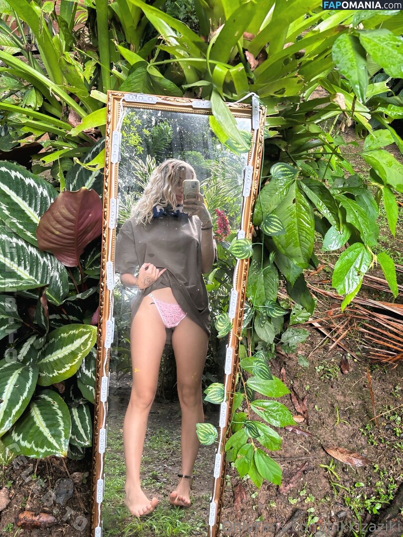 Pikkizaziki Nude OnlyFans  Leaked Photo #16