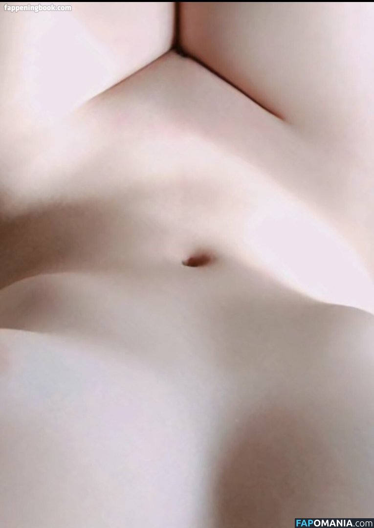 Pinya.a_ / Pinyaa56 Nude OnlyFans  Leaked Photo #1