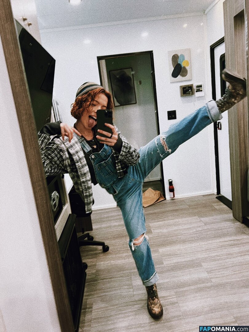 Piper Curda Nude OnlyFans  Leaked Photo #1