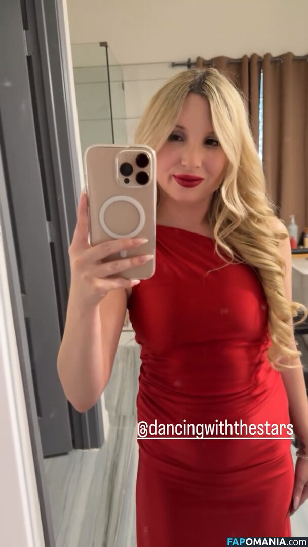 Piper Perri / https: / perripiper / piper_perri Nude OnlyFans  Leaked Photo #1