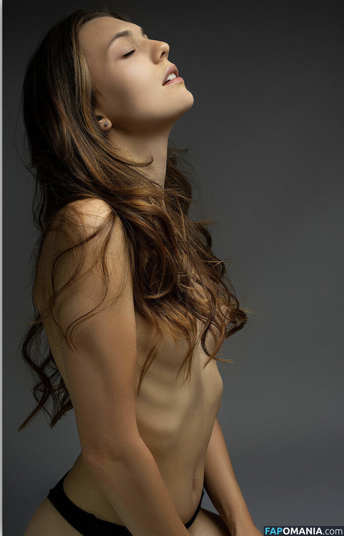 Pippa_grace Nude OnlyFans  Leaked Photo #4