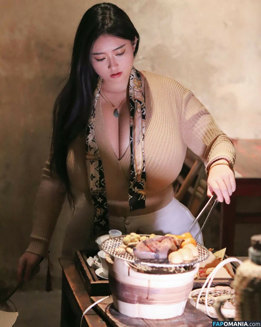 Pisheneva 皮神eva Nude OnlyFans  Leaked Photo #18