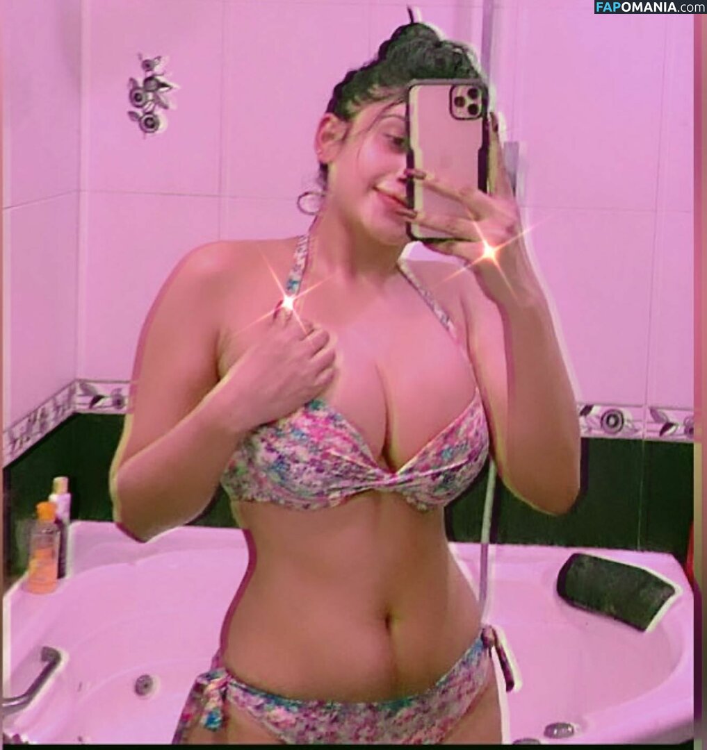 Piumi Hansamali / queenpiumi Nude OnlyFans  Leaked Photo #9