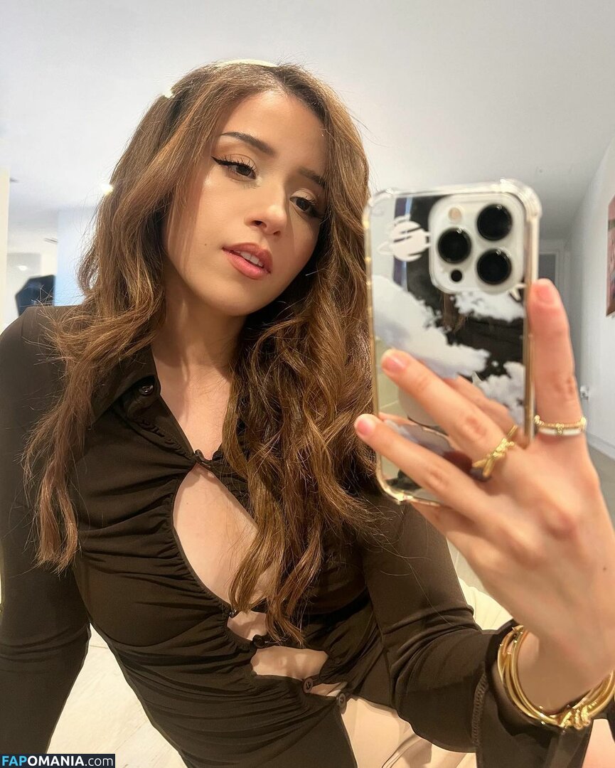 Pokimane / pokimanelol / pokinaneonlyfan Nude OnlyFans Leaked Photo #108 -  Fapomania