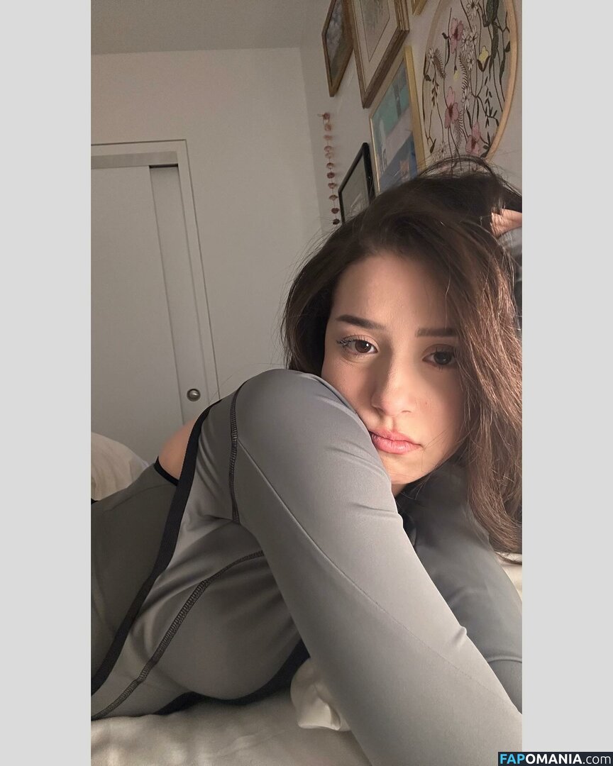 Pokimane / pokimanelol / pokinaneonlyfan Nude OnlyFans Leaked Photo #467 -  Fapomania