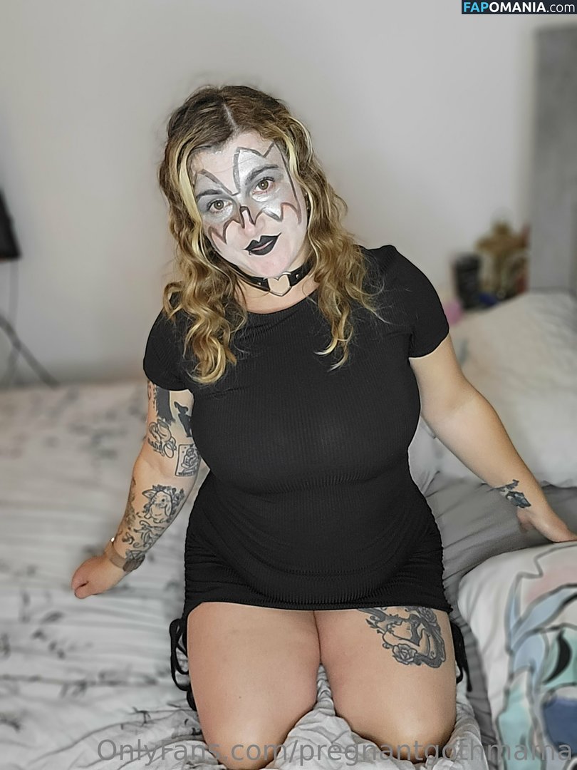 pregnantgothmama Nude OnlyFans  Leaked Photo #41