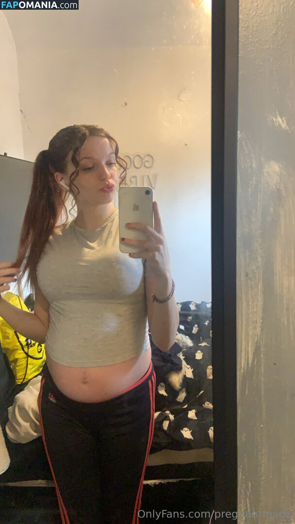 maddieelambertt / pregnantmadz Nude OnlyFans  Leaked Photo #1