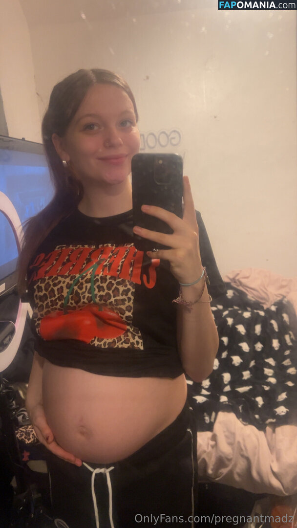 maddieelambertt / pregnantmadz Nude OnlyFans  Leaked Photo #9