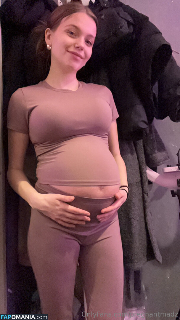 maddieelambertt / pregnantmadz Nude OnlyFans  Leaked Photo #15