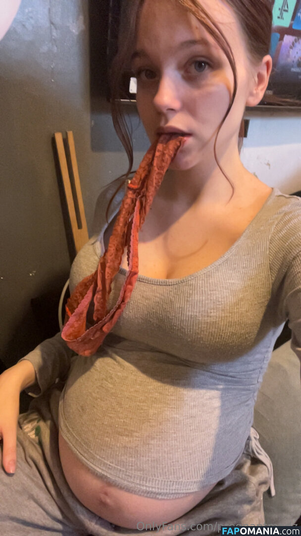 maddieelambertt / pregnantmadz Nude OnlyFans  Leaked Photo #20